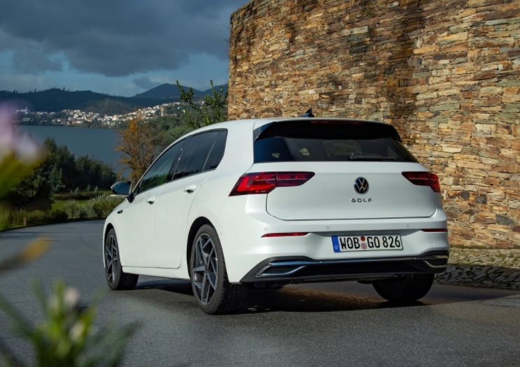 2023 Volkswagen Golf 1.0 eTSI 110 HP Style DSG