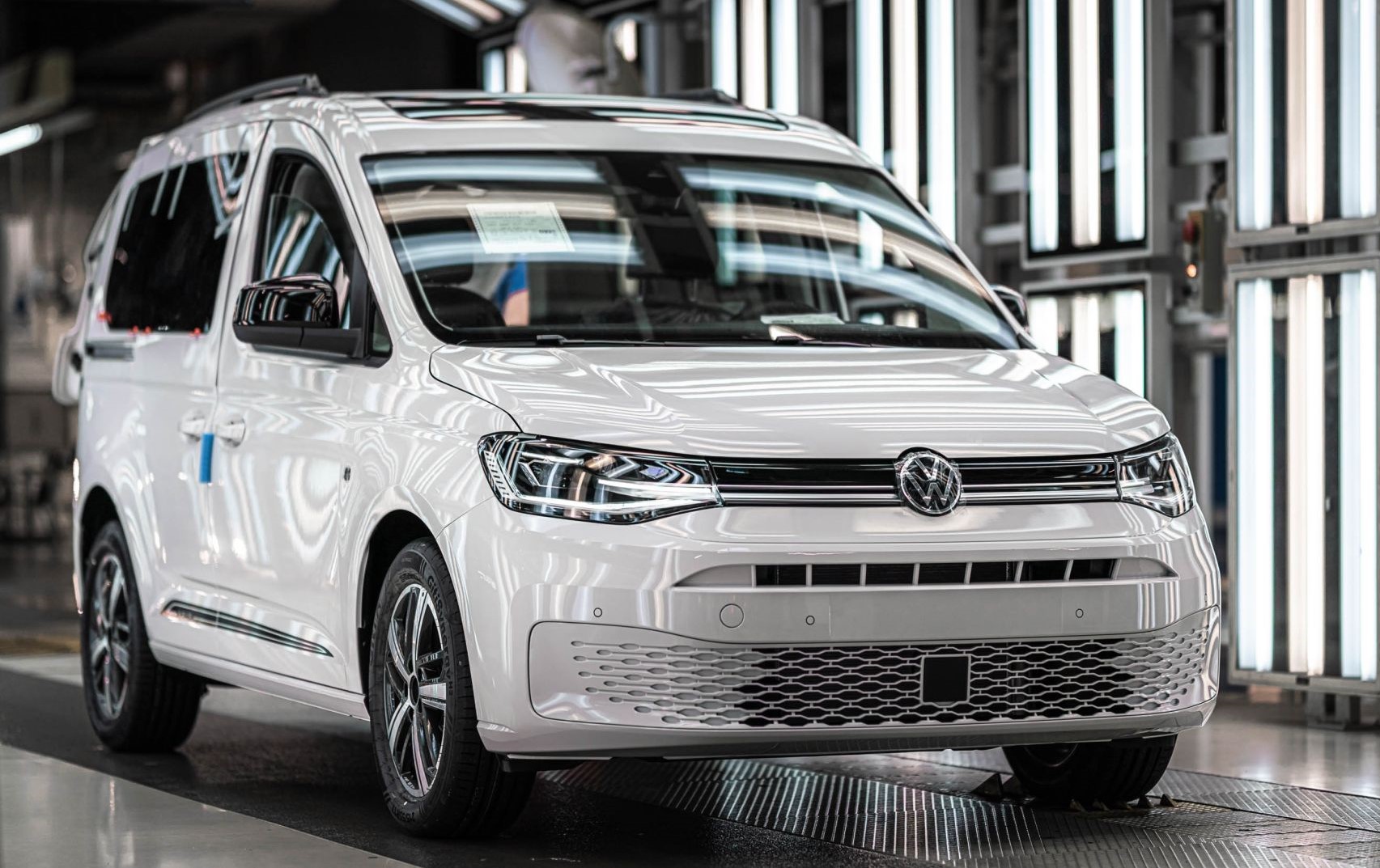 2023 Volkswagen Caddy 2.0 TDI 122 HP Impression DSG