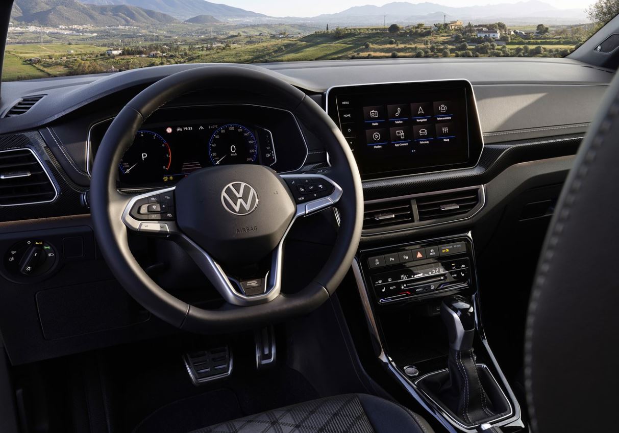 2025 Volkswagen T-Cross 1.0 TSI 115 HP R-Line DSG Özellikleri - arabayakit.com