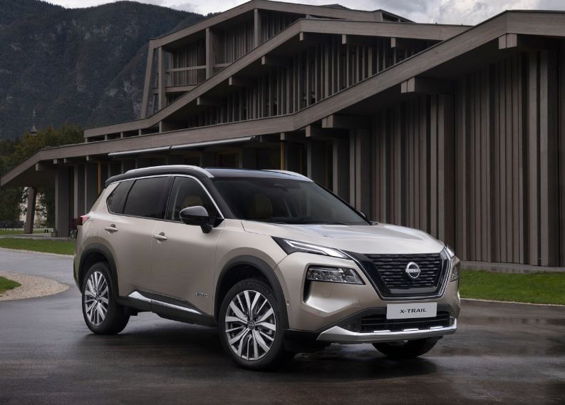 2025 Nissan X-Trail 1.5 VCT 163 HP Platinum X-Tronic CVT Özellikleri - arabayakit.com