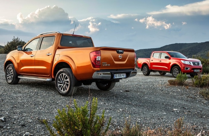 2021 Nissan Navara 2.3 dCi 160 HP Tekna Manuel Özellikleri - arabayakit.com