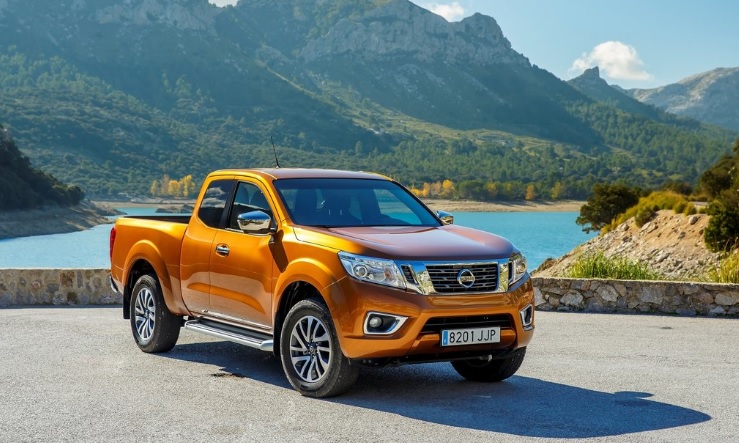 2017 Nissan Navara 2.3 dCi 160 HP Tekna Manuel Özellikleri - arabayakit.com