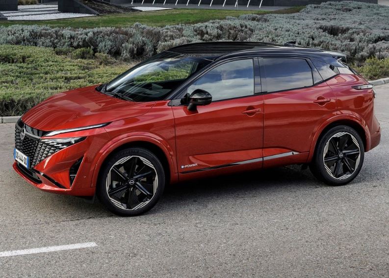 2025 Nissan Qashqai 1.3 DIGT Platinum 2025 Nissan Qashqai 1.3 DIGT 158 Beygir Platinum CVT Teknik Verileri