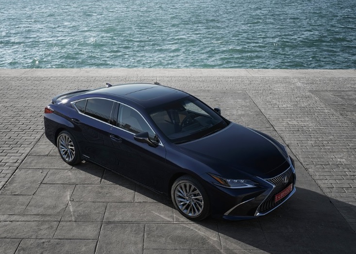 2020 Lexus ES 300h 2.5 218 HP Business e-CVT