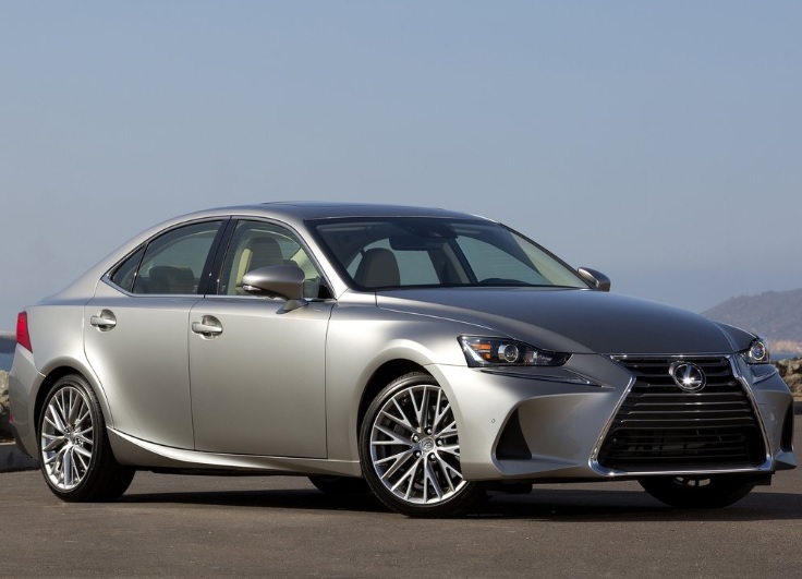 2020 Lexus IS 300h 2.5 223 HP Comfort e-CVT