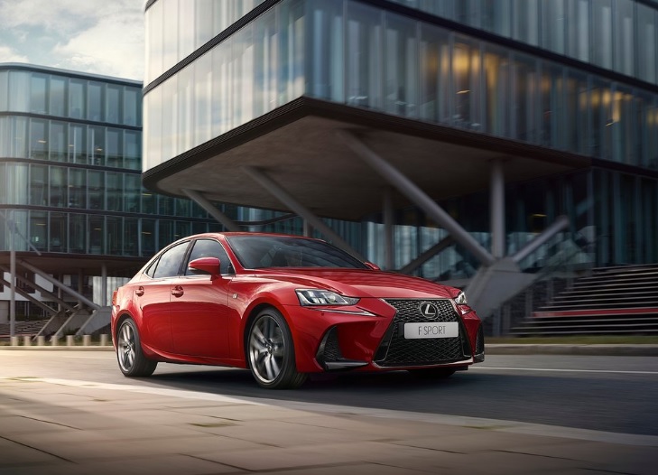 2020 Lexus IS 300h 2.5 223 HP Comfort e-CVT