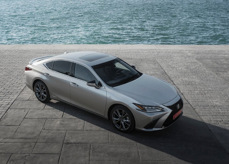 2020 Lexus ES 300h 2.5 218 HP Business e-CVT