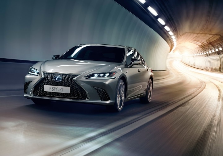 2020 Lexus ES 300h 2.5 218 HP Business e-CVT