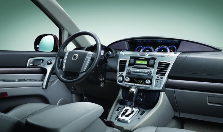 2016 Ssangyong Rodius 2.0 D 155 HP Platinum AT