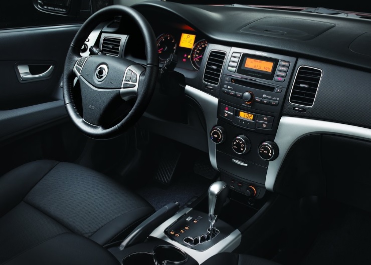 2013 Ssangyong Korando 2.0 eXDI 175 HP Modes Manuel Özellikleri - arabayakit.com