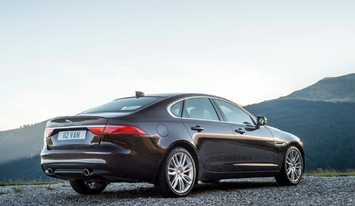 2018 Jaguar XF 2.0 D 180 HP XF Otomatik Özellikleri - arabayakit.com