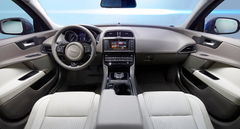 2019 Jaguar XE 2.0 180 HP D Manuel