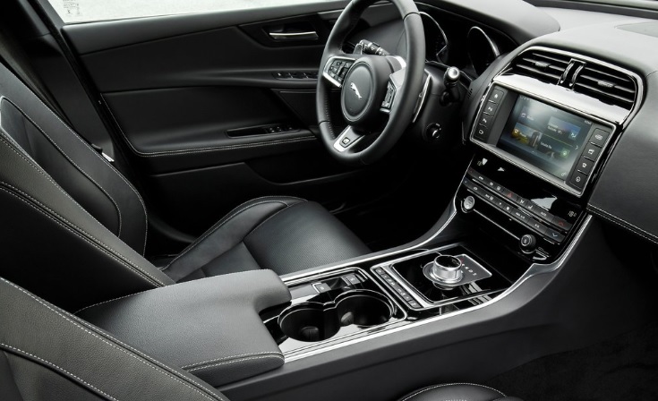 2019 Jaguar XE 2.0 180 HP D Manuel
