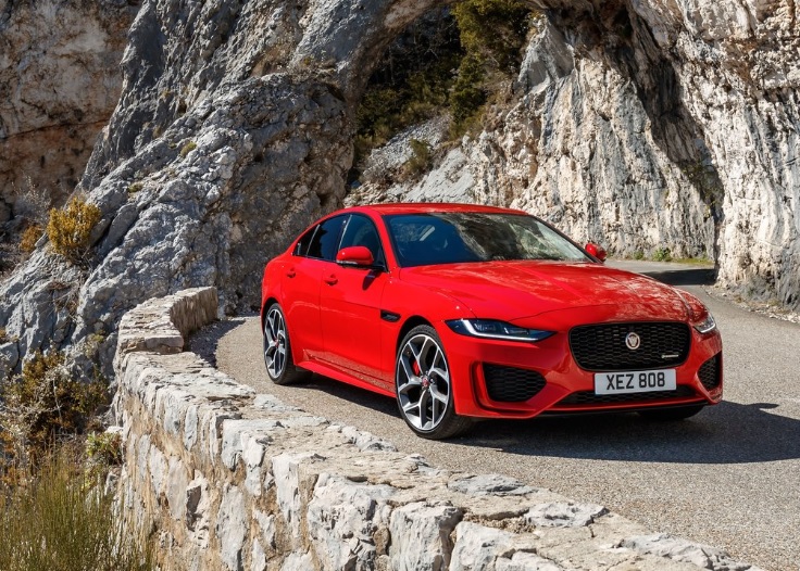 2020 Jaguar XE 2.0 D180 180 HP R-Dynamic S AT
