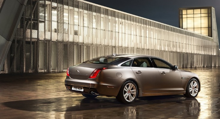 2018 Jaguar XJ 3.0 D 300 HP XJ AT Özellikleri - arabayakit.com