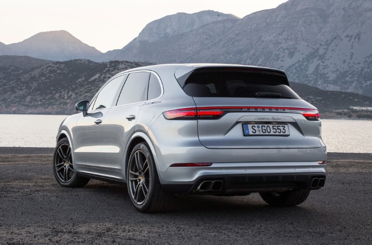 2018 Porsche Cayenne 4.8 V8 550 HP Cayenne Otomatik