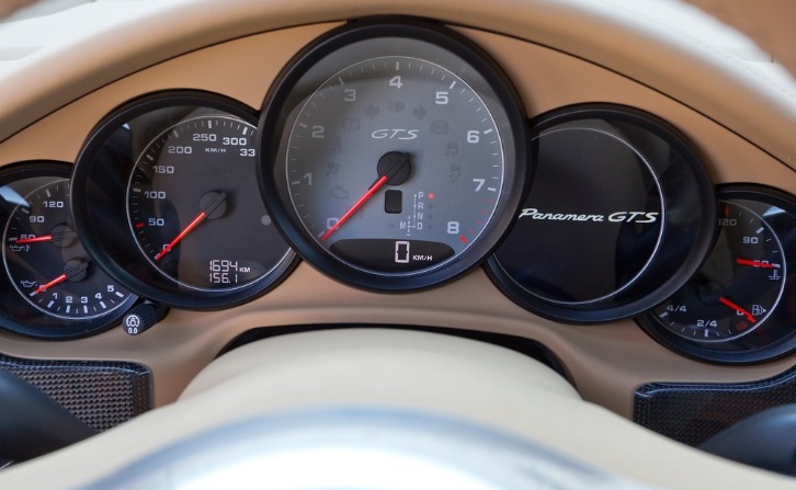 2014 Porsche Panamera 4.8 430 HP GTS Otomatik