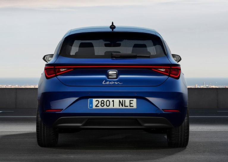 2025 Seat Leon 1.5 eTSI 150 HP FR DSG Özellikleri - arabayakit.com