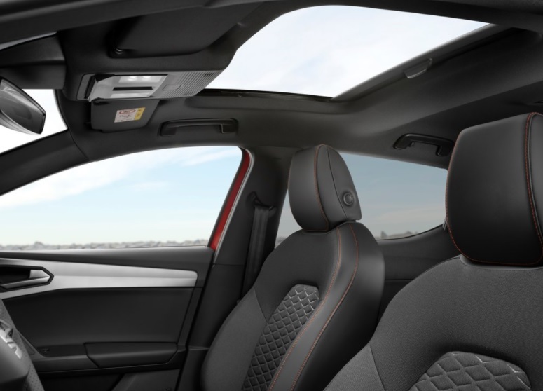 2022 Seat Leon 1.5 TSI 130 HP FR Manuel