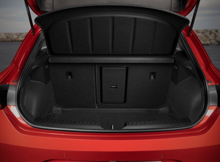 2022 Seat Leon 1.5 TSI 130 HP FR Manuel