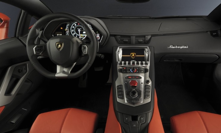 2014 Lamborghini Aventador 6.5 V12 700 HP LP Manuel