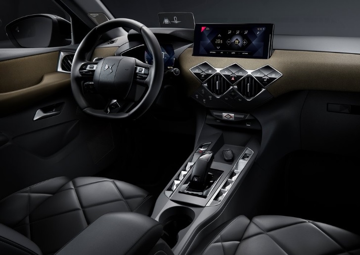 2021 DS DS 3 Crossback 1.5 BlueHDi 130 HP So Chic Bastille Otomatik Özellikleri - arabayakit.com