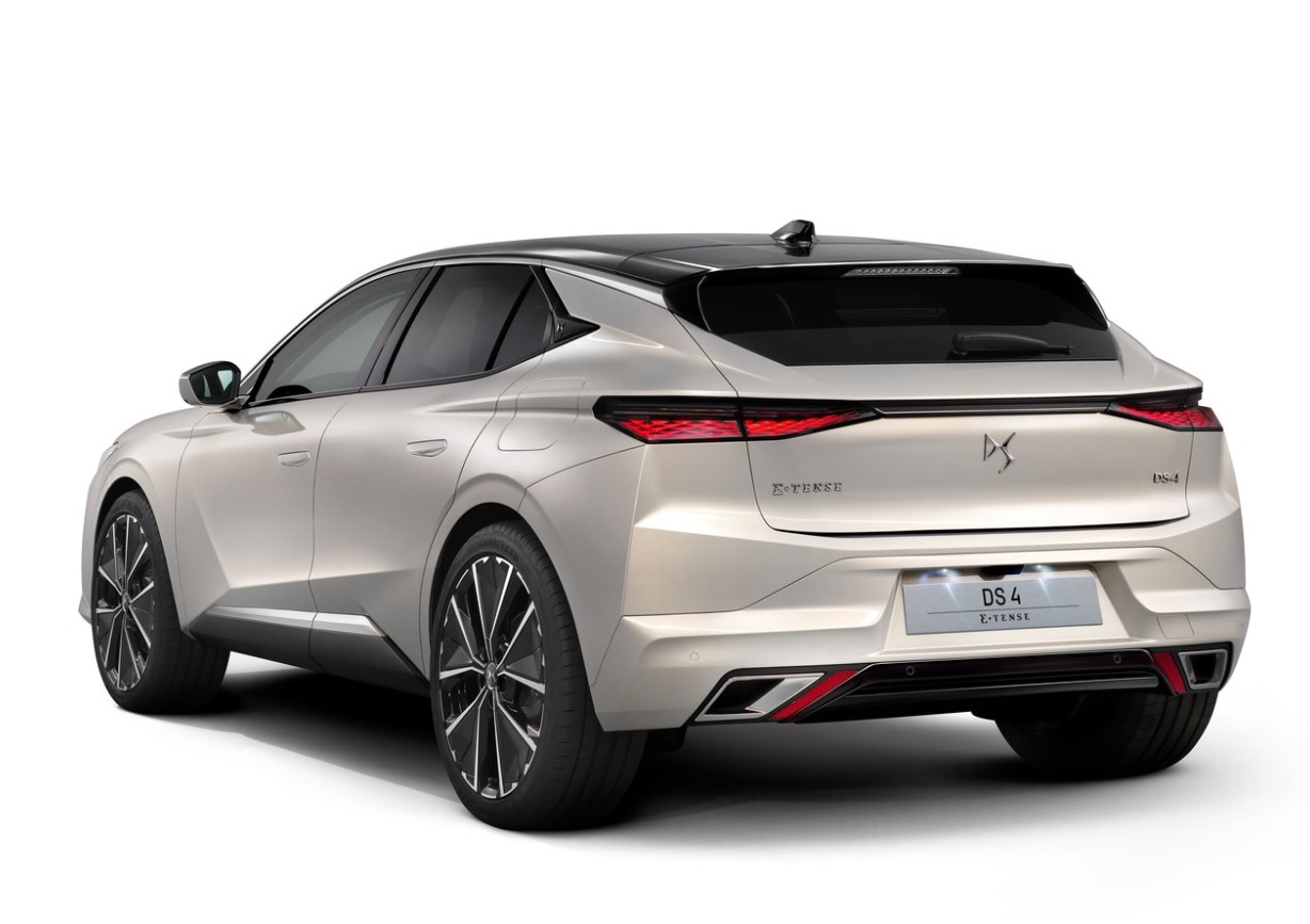 2023 DS DS 4 1.5 BlueHDI 130 HP Trocadero EAT8 Özellikleri - arabayakit.com