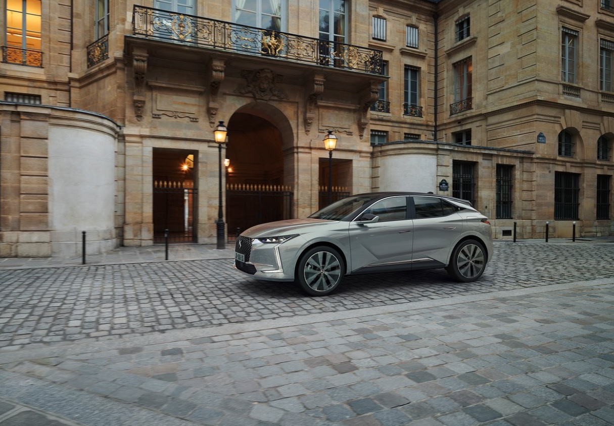 2023 DS DS 4 1.5 BlueHDI 130 HP Trocadero EAT8