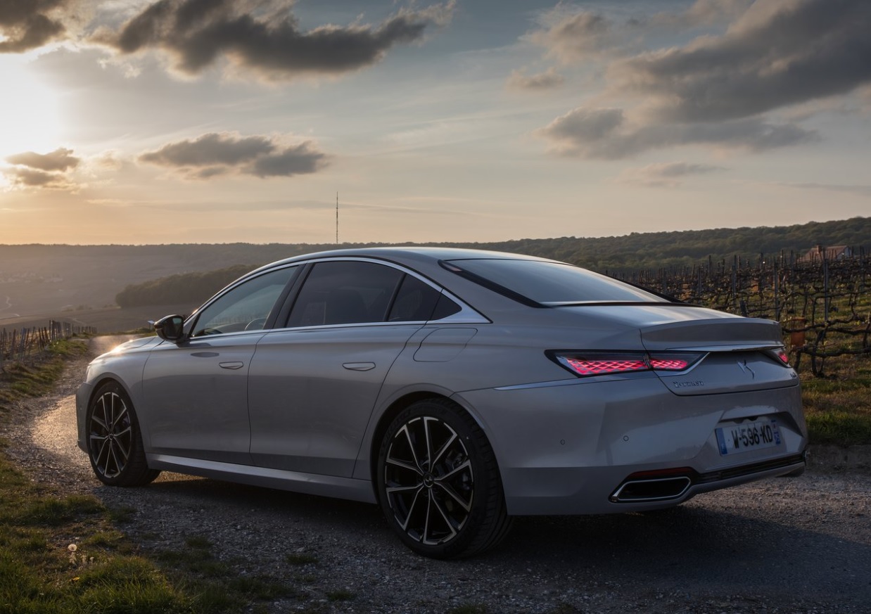 2023 DS DS 9 1.6 PureTech 225 HP Rivoli Plus Otomatik