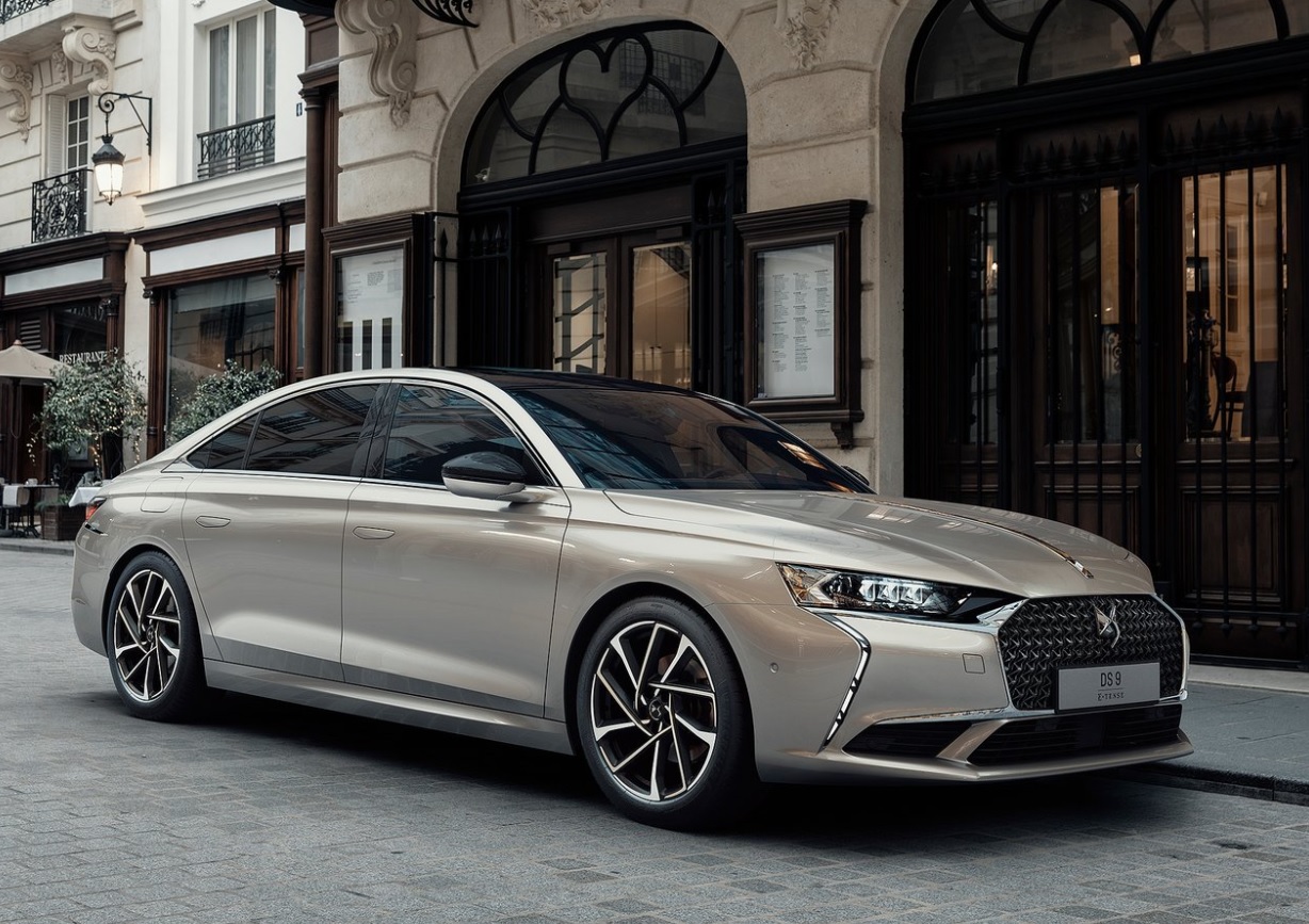 2022 DS DS 9 1.6 PureTech 225 HP Opera Otomatik