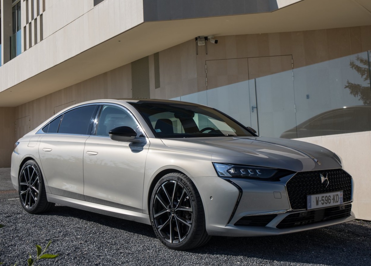 2022 DS DS 9 1.6 PureTech 225 HP Opera Otomatik
