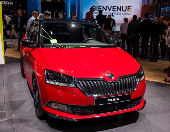 2019 Skoda Fabia 1.0 75 HP Ambition Manuel Özellikleri - arabayakit.com