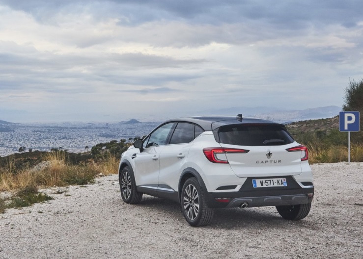 2023 Renault Captur 1.3 Mild Hybrid 140 HP Touch Plus EDC Özellikleri - arabayakit.com