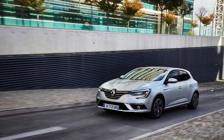 2018 Renault Megane HB 1.5 DCi 110 HP Touch Manuel Özellikleri - arabayakit.com