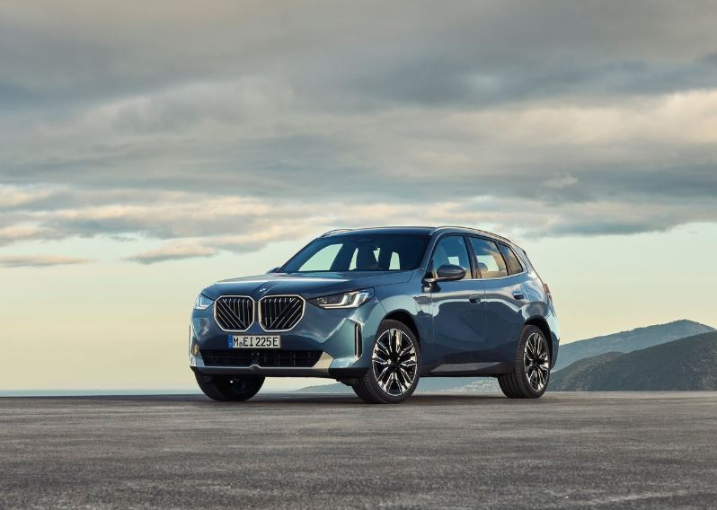 2025 BMW X3 2.0 20d xDrive 197 HP M Sport Steptronic Özellikleri - arabayakit.com