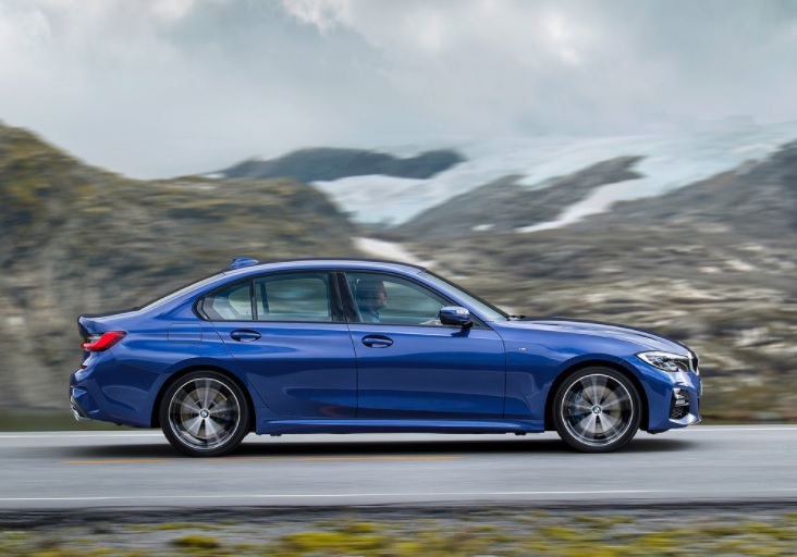 2022 BMW 3 Serisi 320i 1.6 170 HP Sport Line Steptronic Özellikleri - arabayakit.com