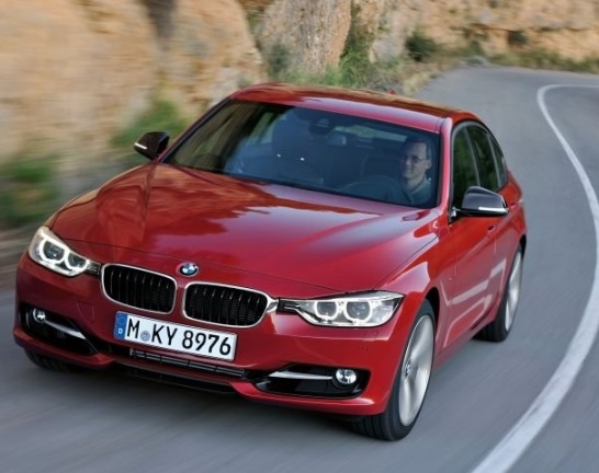 2015 BMW 3 Serisi 320i ED 170 HP Sport Plus Otomatik Özellikleri - arabayakit.com
