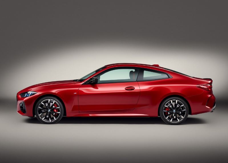 2025 BMW 4 Serisi 420i 1.6 170 HP M Sport Otomatik Özellikleri - arabayakit.com