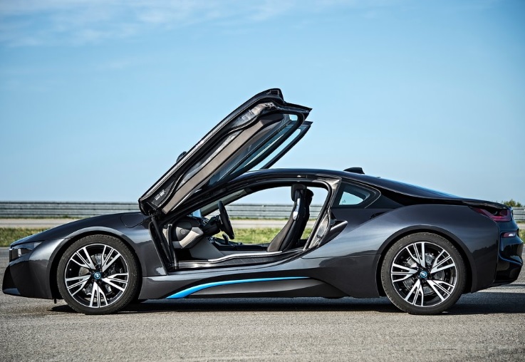 2016 BMW i8 1.5 362 HP Accaro Steptronic