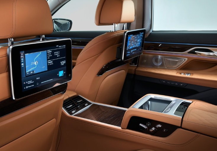 2021 BMW 7 Serisi 740Ld xDrive 3.0 340 HP Pure Excellence Steptronic