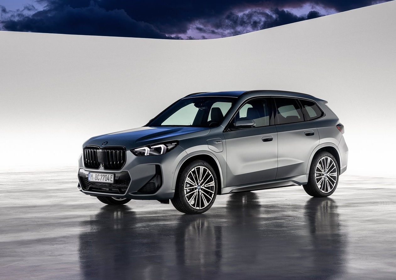 2023 BMW X1 1.5 sDrive18i 136 HP X-Line Steptronic Özellikleri - arabayakit.com