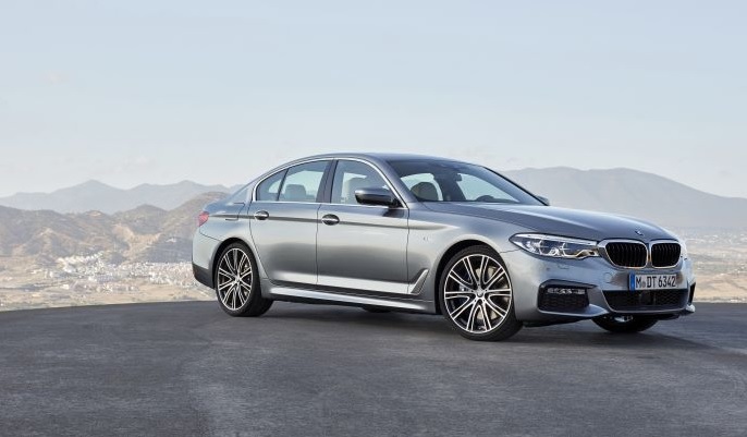 2017 BMW 5 Serisi 520i 1.6 170 HP M Sport Otomatik Özellikleri - arabayakit.com