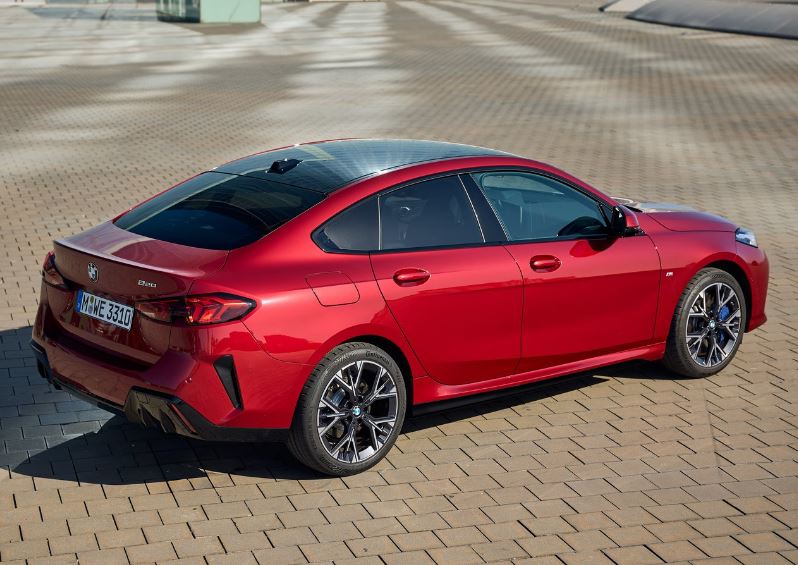 2025 BMW 2 Serisi 220 1.5 170 HP Sport Line Otomatik Özellikleri - arabayakit.com