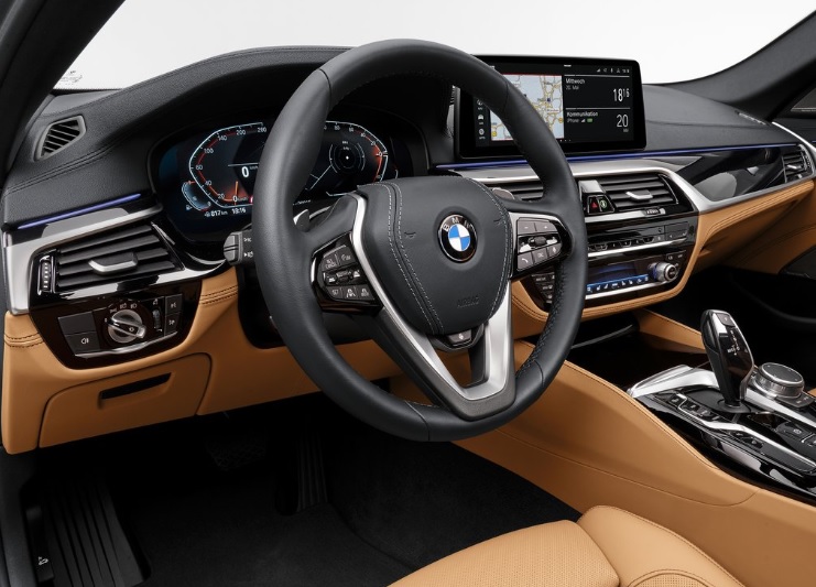 2021 BMW 5 Serisi 520d 2.0 xDrive 190 HP Special Edition Luxury Line Steptronic Özellikleri - arabayakit.com