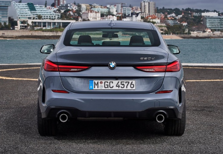 2022 BMW 2 Serisi 218i 1.5 140 HP First Edition M Sport Otomatik Özellikleri - arabayakit.com