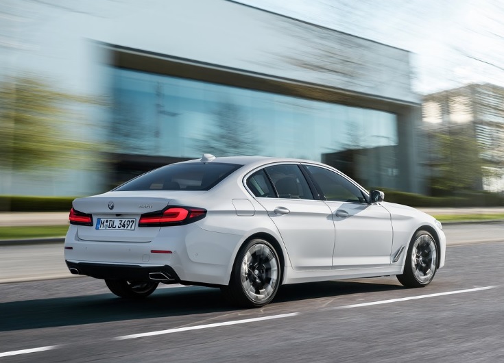 2022 BMW 5 Serisi 520d 2.0 xDrive 190 HP M Sport Steptronic