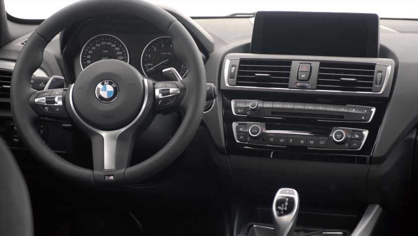 2018 BMW 1 Serisi 118i 1.5 136 HP Premium Line Otomatik Özellikleri - arabayakit.com