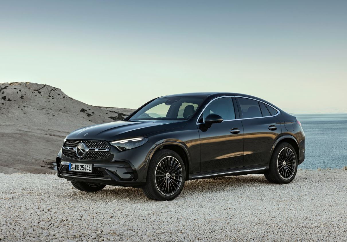 2025 Mercedes GLC 300d 2.0 4Matic AMG 2025 Mercedes GLC 300d 2.0 4Matic 269 Beygir AMG 9G-Tronic Teknik Verileri