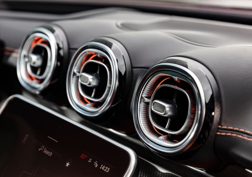 2022 Mercedes C Serisi C200 1.5 4MATIC 204 HP AMG 9G-Tronic Özellikleri - arabayakit.com