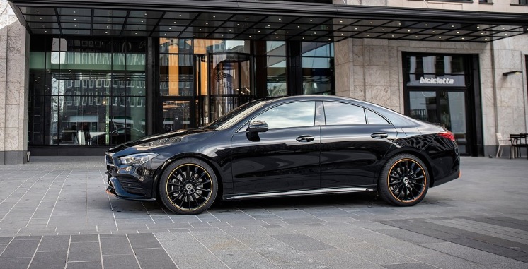 2021 Mercedes CLA Serisi CLA45 S 4MATIC 421 HP Performance SpeedShift DCT Özellikleri - arabayakit.com